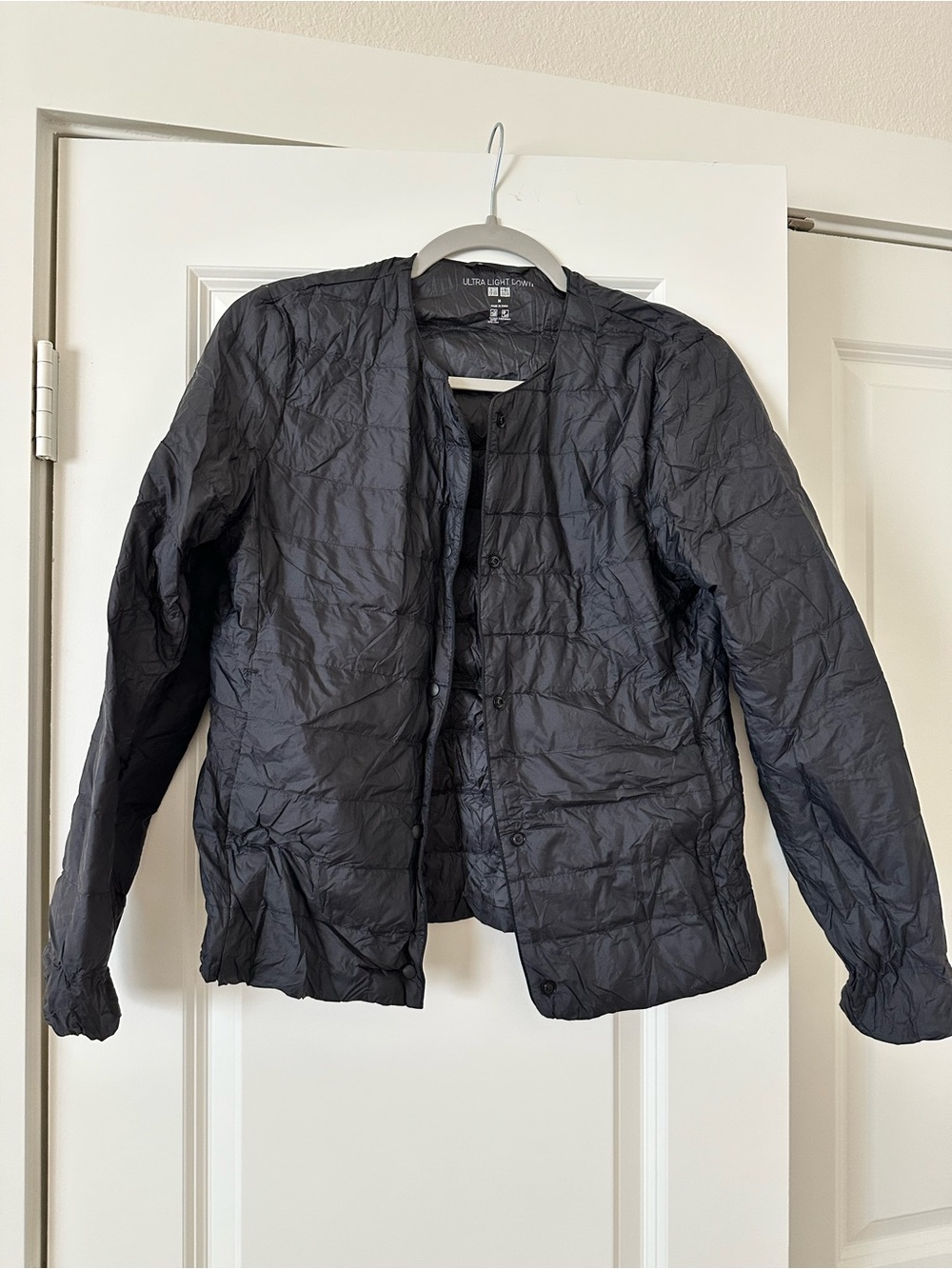 Uniqlo Men’s Black Lightweight Quilted Puffer Jacket